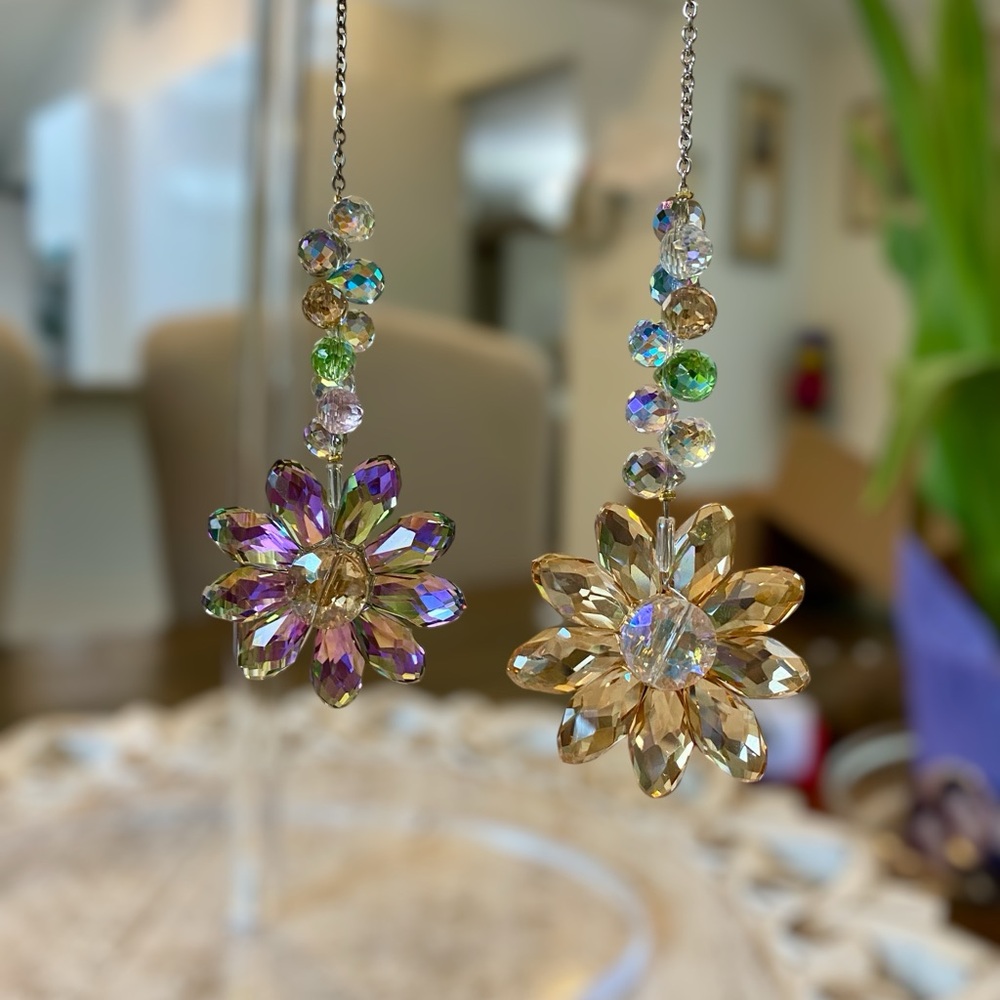 🌸 2 PC Flower Crystal Suncatcher - Picture 3 of 11